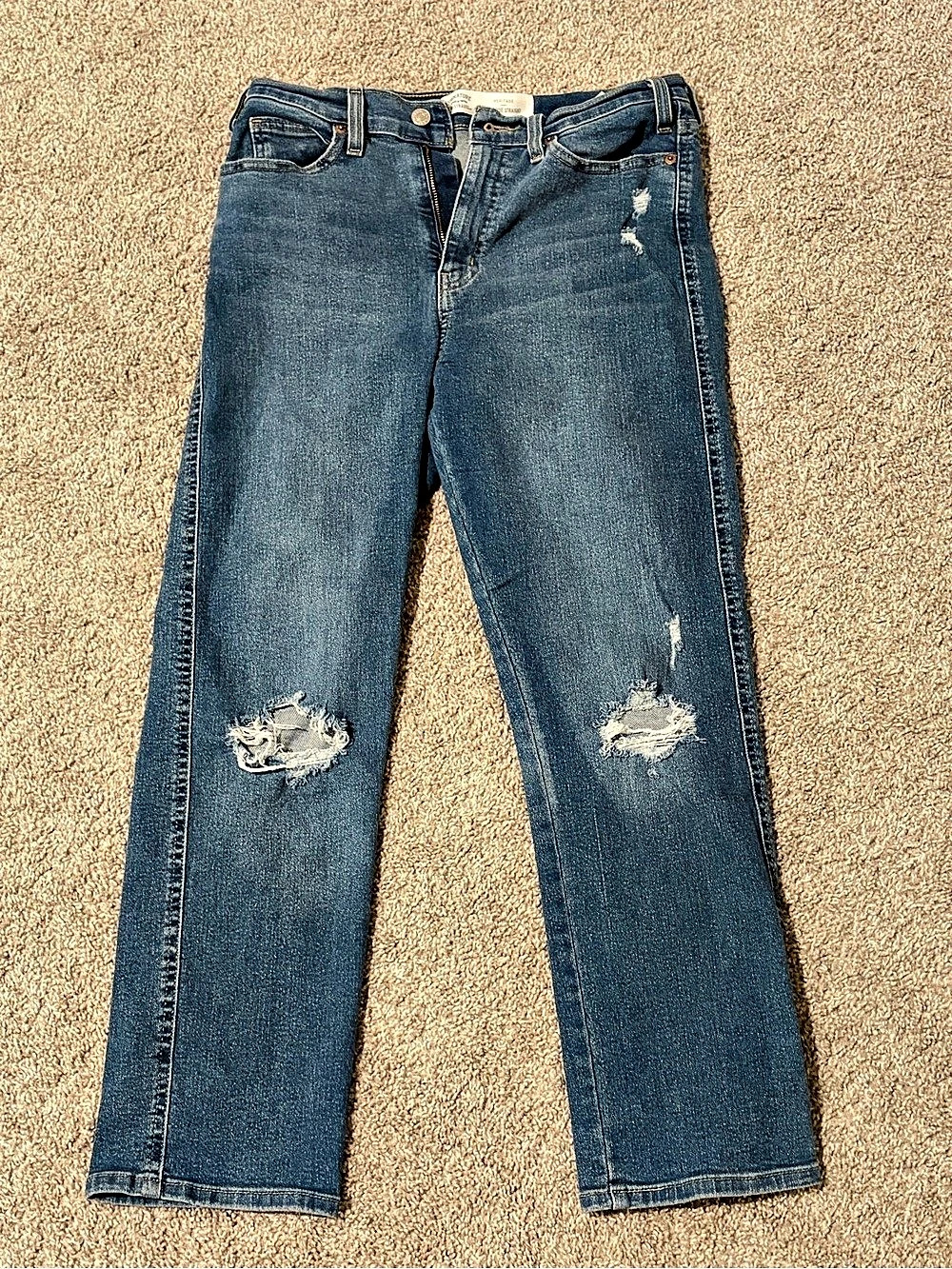 Levi Strauss & Co. Signature Heritage High Rise Straight. Distressed High Rise